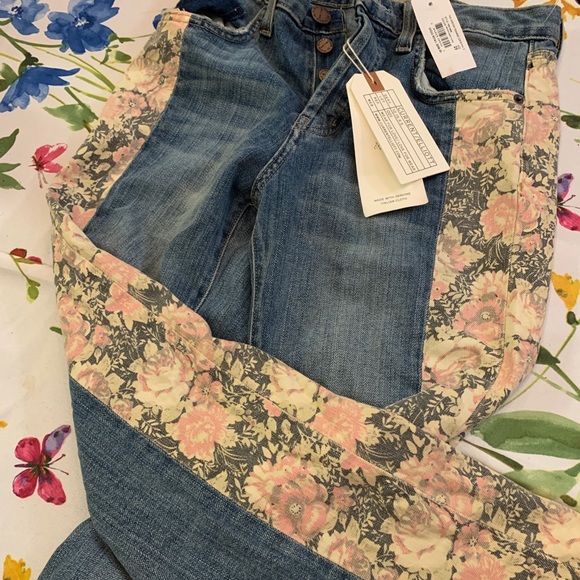 Current/Elliott women’s jeans size 25. NWT - Picture 2 of 5